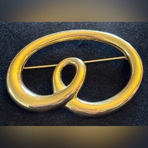 Elegant Monet Gold Brooch